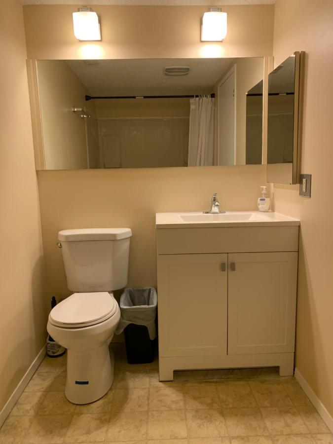 Mt Pleasant Nw 2 Bedrooms 500 YYC المظهر الخارجي الصورة